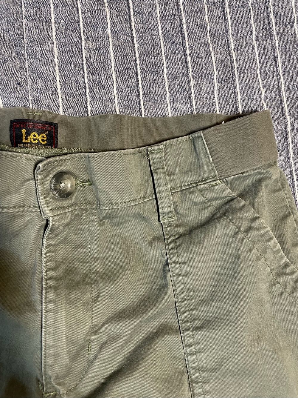 Lee Olive Green Women's Utility Pants / Cargo Pants (10 Short) - Picture 6 of 10